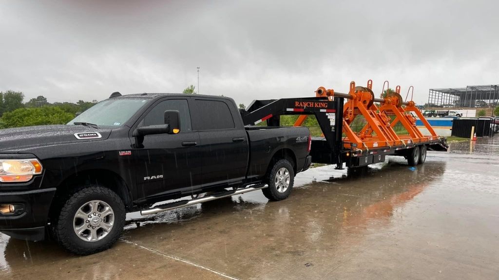 hot shot hauling in rain